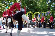 Die Schäffler tanzen (Foto: Martin Schmitz)